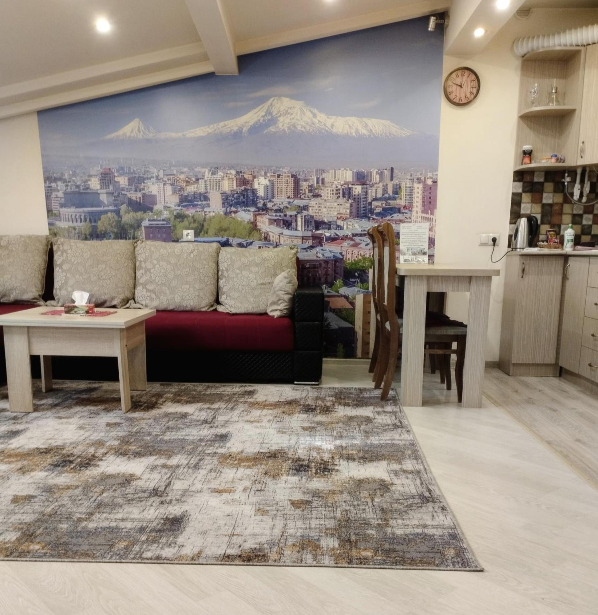 Lily'S Apartment เยเรวาน ภายนอก รูปภาพ